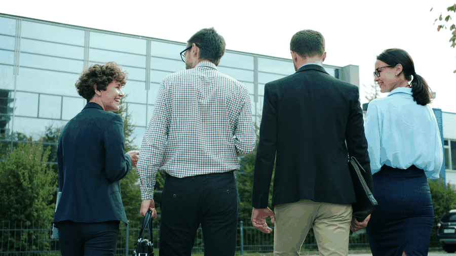 financial directors meeting, capital strategy discussion, corporate finance team, analytical session